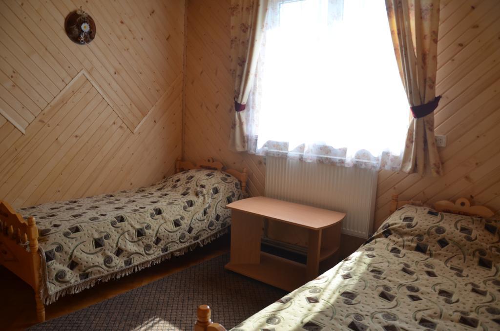 Rosinka Apartment Yaremche Bagian luar foto