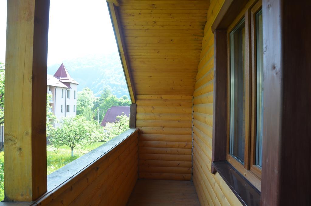 Rosinka Apartment Yaremche Bagian luar foto