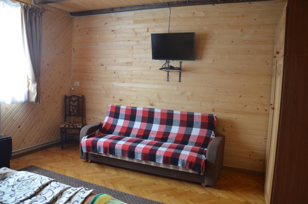 Rosinka Apartment Yaremche Bagian luar foto