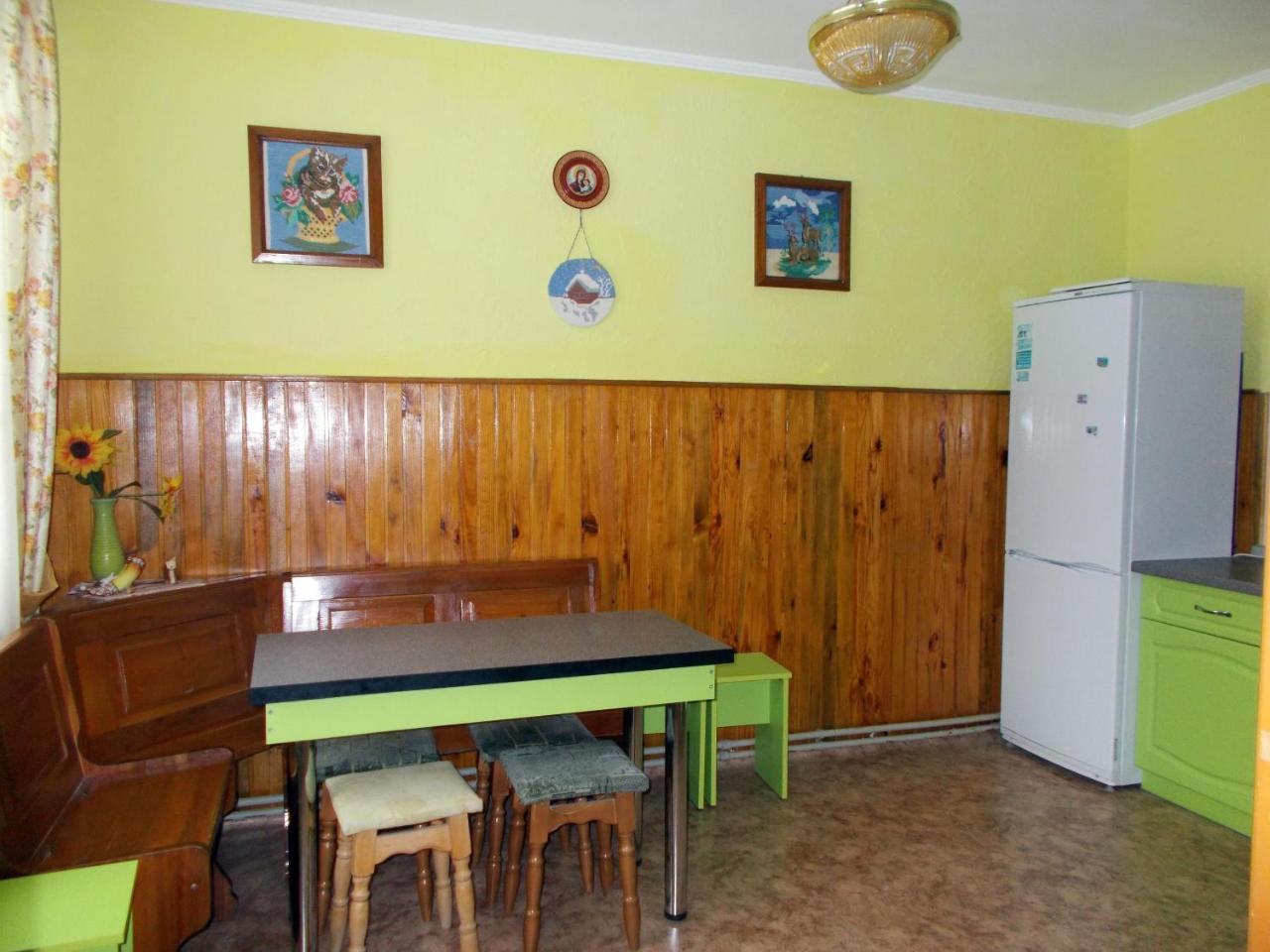 Rosinka Apartment Yaremche Bagian luar foto