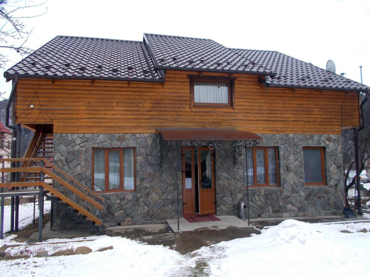 Rosinka Apartment Yaremche Bagian luar foto