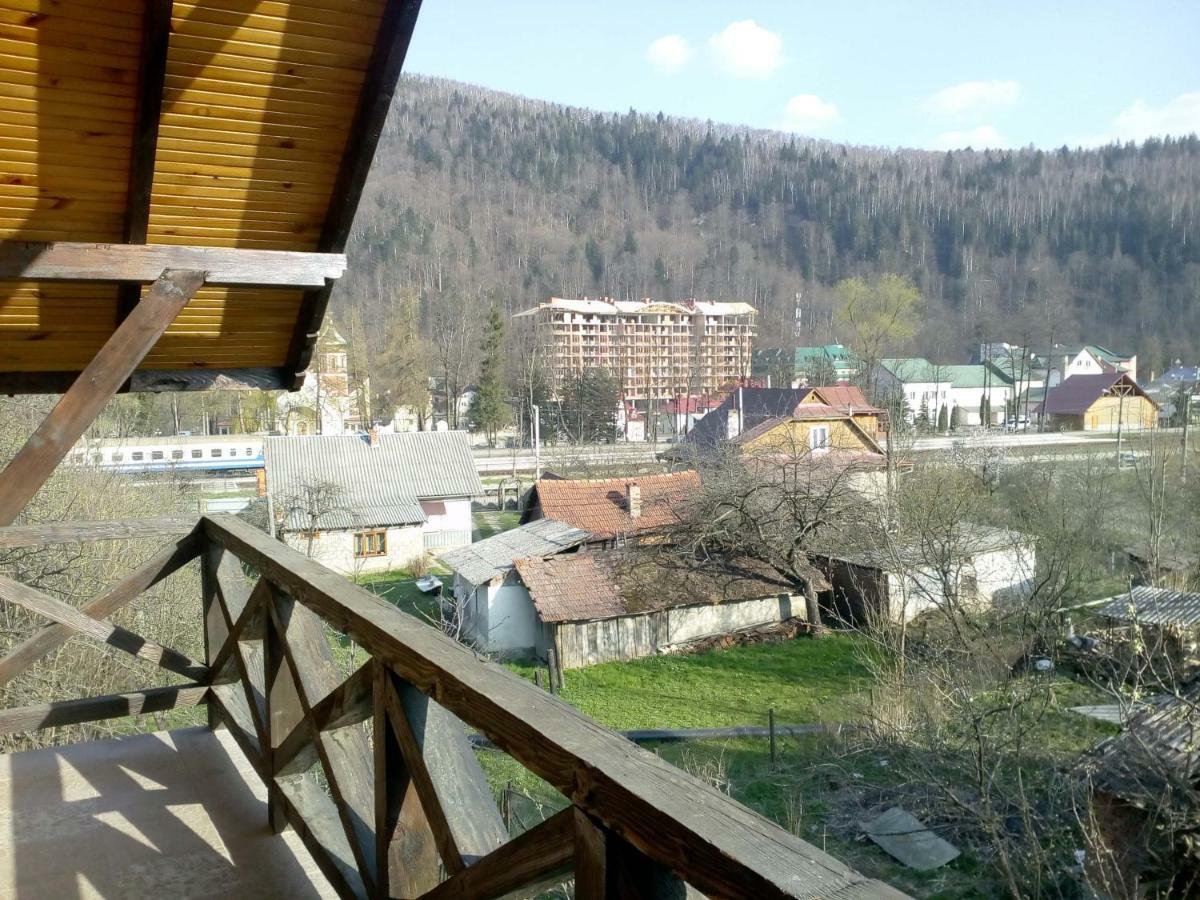 Rosinka Apartment Yaremche Bagian luar foto